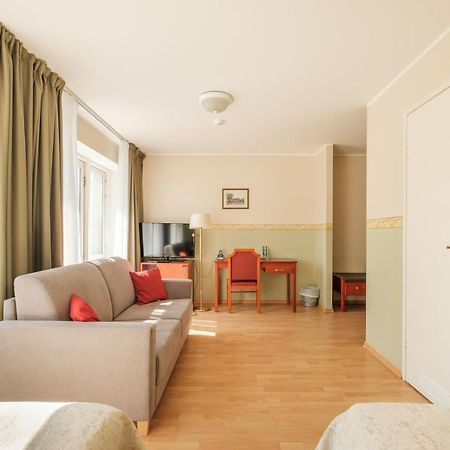 Wasa Hotel & Health Center Parnu Bagian luar foto