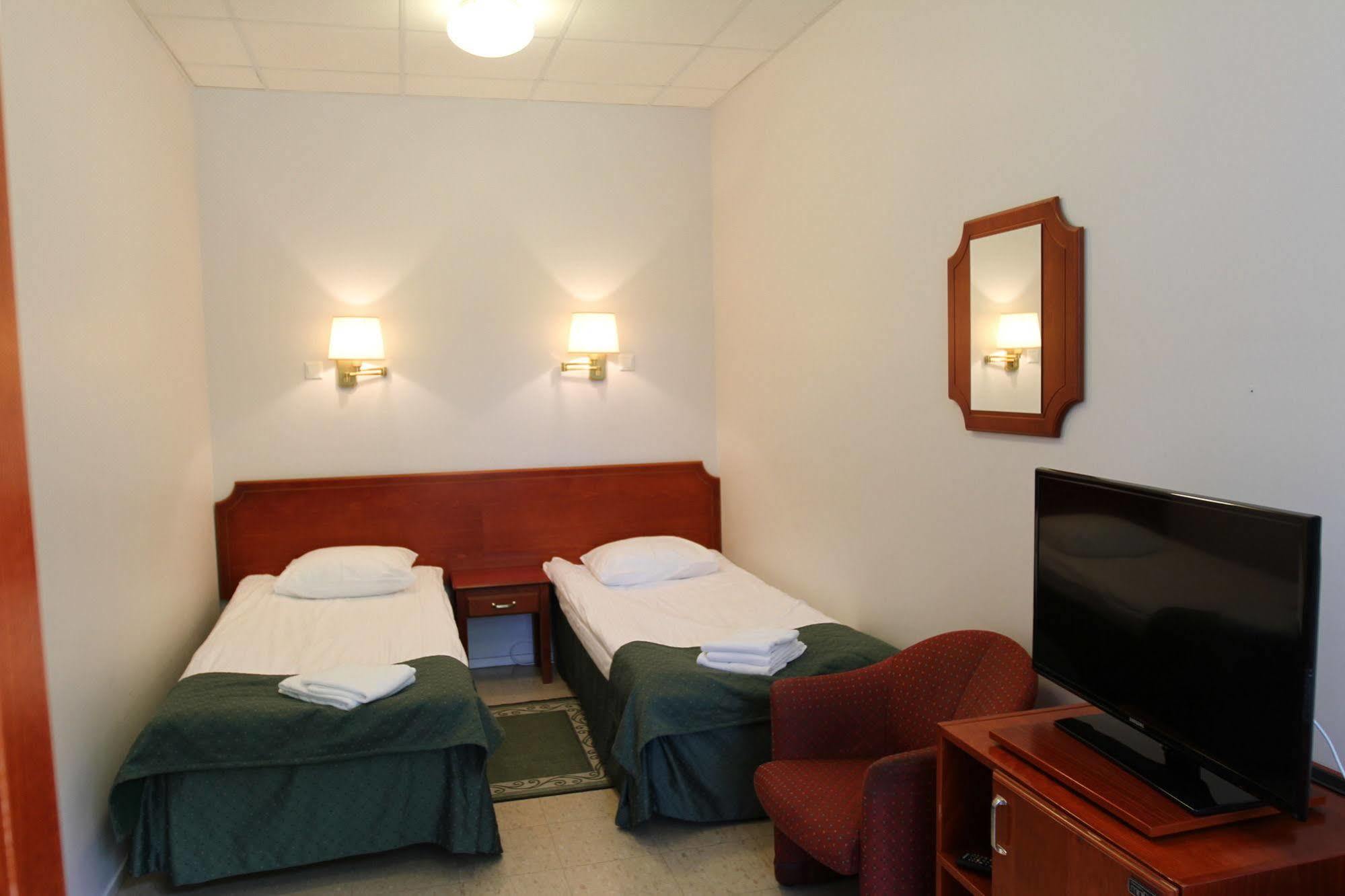 Wasa Hotel & Health Center Parnu Bagian luar foto